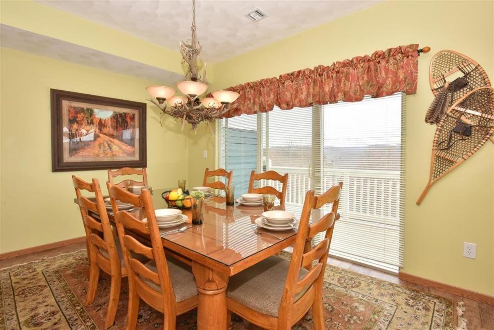 Seven Springs Woodridge 4 Bedroom Premium Condo, Mountain Views! Apartment